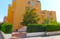 Scalea Apartment with Garden